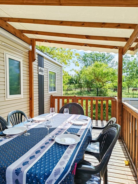 Patio, Day, View (from property/room), Balcony/Terrace, Dining area