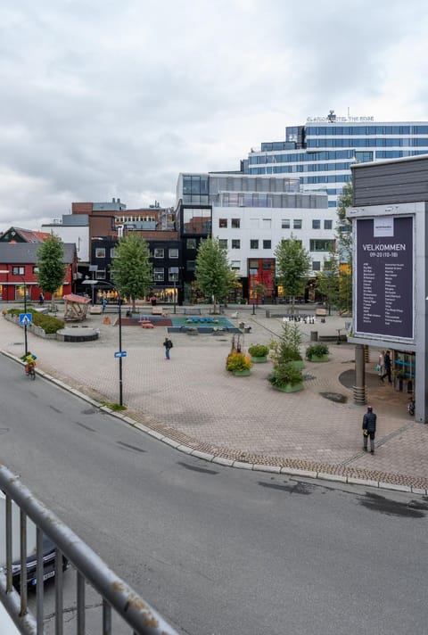 Neighbourhood, City view, Location