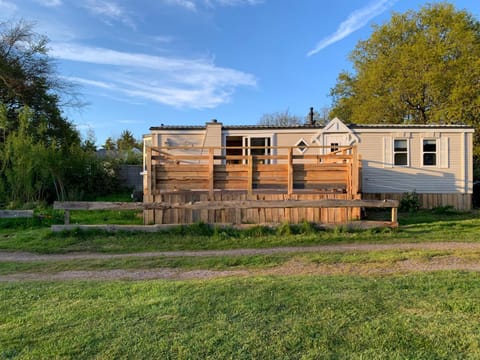 Property building, Natural landscape, Garden
