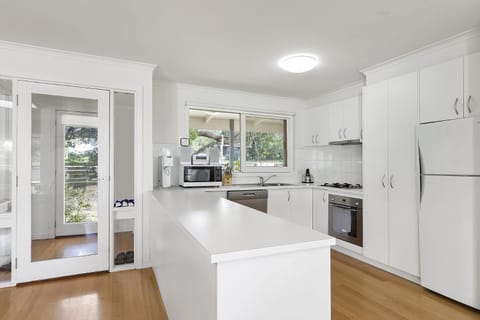 Beach Side House in Aireys Inlet