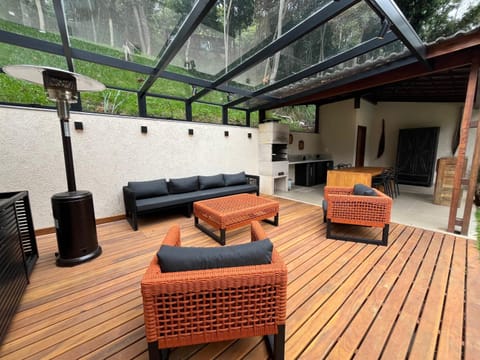 BBQ facilities, Lounge or bar