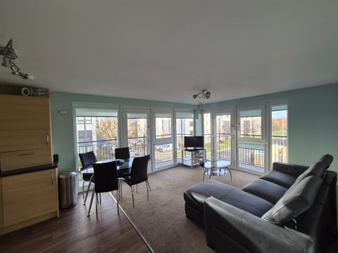 Fabulous 3 Bedroom Flat Apartment in Edinburgh