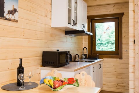 Restaurant/places to eat, Meals, Breakfast, Dinner, kitchen, kitchen