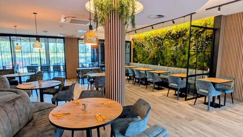 Restaurant/places to eat, Breakfast