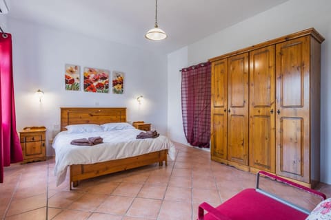 Bed, Photo of the whole room, Bedroom, towels, wardrobe