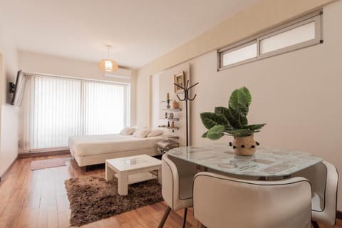 Bed, Living room