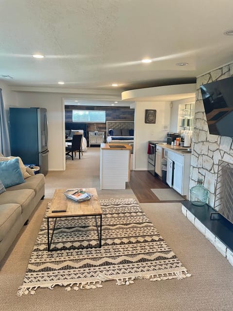 TV and multimedia, Kitchen or kitchenette, Living room, minibar, pet friendly