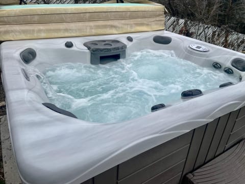 Natural landscape, Hot Tub