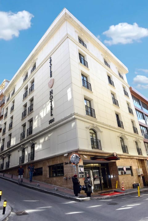 Property building, Street view