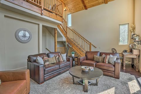 The Zen Playhouse with Lake Arrowhead Access! House in Lake Arrowhead