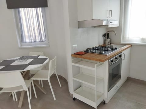 Riva's slim house 2 Apartment in Riva del Garda