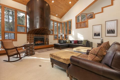 Grand Antler Lodge: Spacious, Updated, Sleeps 16 House in Breckenridge