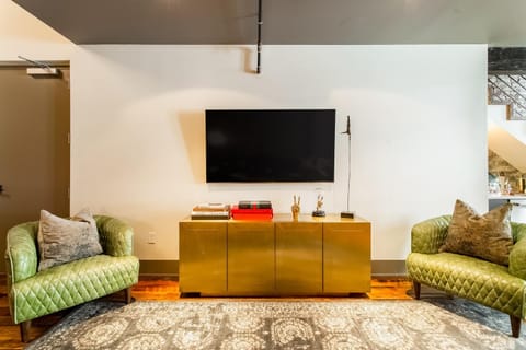 Tasteful Loft Apartment in East Nashville