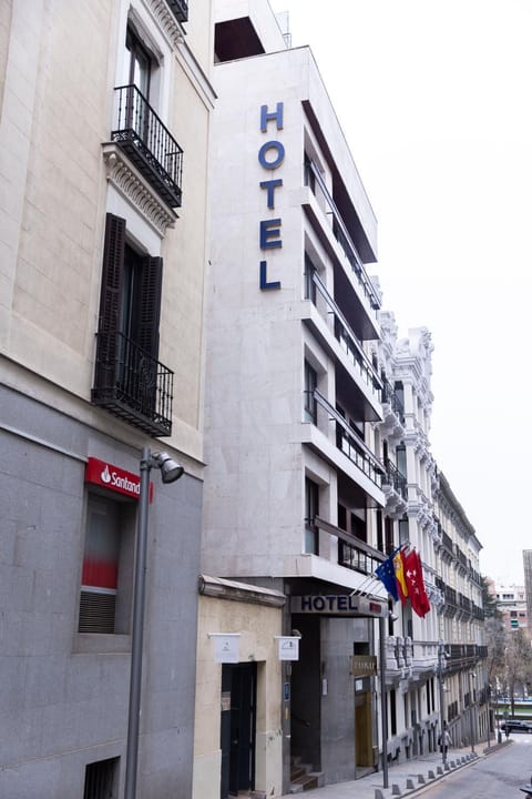 Property building, Facade/entrance