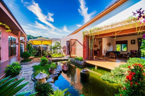 Garden, Garden view
