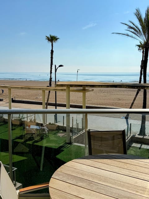 View (from property/room), Balcony/Terrace, Sea view