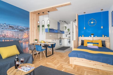 Kitchen or kitchenette, Living room, Dining area, Bedroom