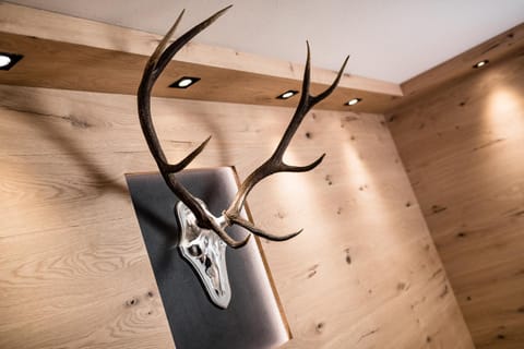 Living room, Decorative detail