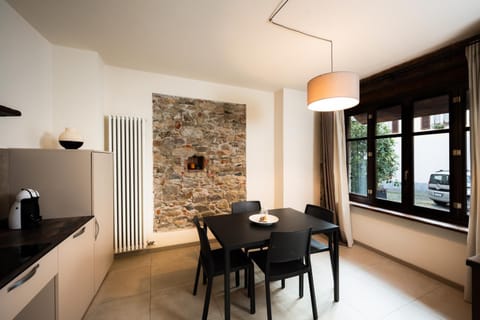 Dining area, kitchen