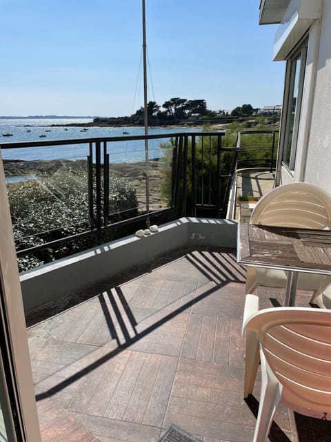 Charmante maison les pieds dans l'eau House in Ploemeur