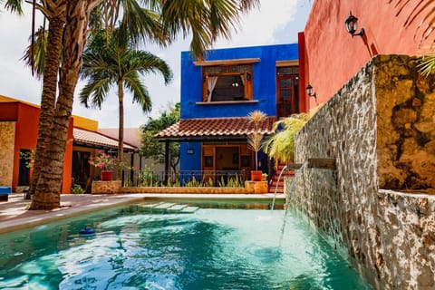 Property building, Pool view