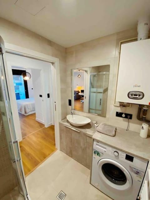 Apartamento en Edificio Nuevo con Piscina Apartment in Portonovo