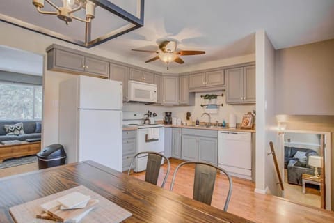 4BD Vacation Home Near Garden Of The Gods & OCC House in Colorado Springs