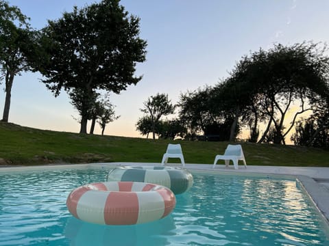 Pool view, Swimming pool, sunbed