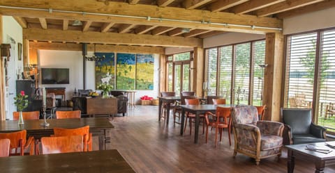 Communal lounge/ TV room