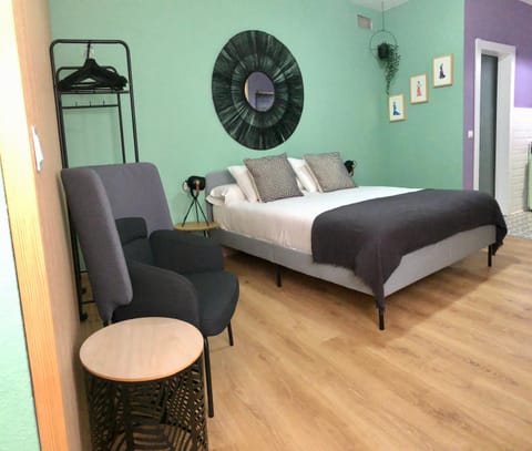 Bed, Living room, Photo of the whole room