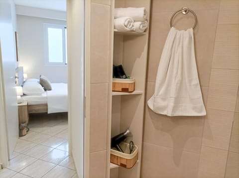 Bed, Bathroom, Bedroom