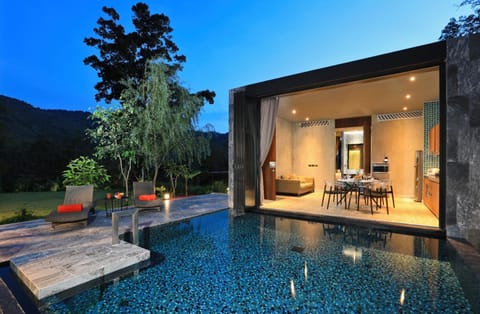 Patio, Neighbourhood, Natural landscape, Area and facilities, Swimming pool