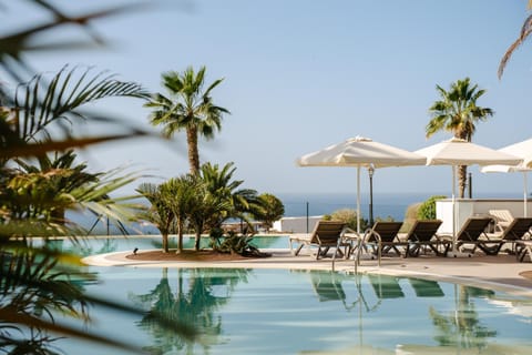 Day, Natural landscape, Winter, Garden, Pool view, Sea view, Swimming pool, Sunrise, sunbed