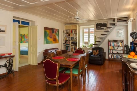 Living room, Photo of the whole room, Seating area, Dining area