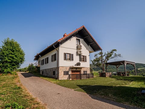 Property building, Balcony/Terrace