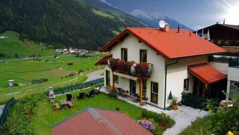 Chalet Olympia Chalet in Neustift im Stubaital