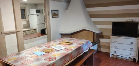 TV and multimedia, Kitchen or kitchenette, Dining area