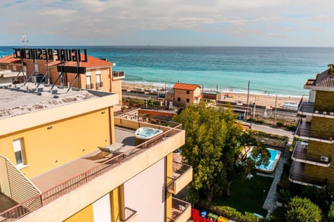 Ligure Residence Appartamenti per Vacanze Apartment hotel in Pietra Ligure