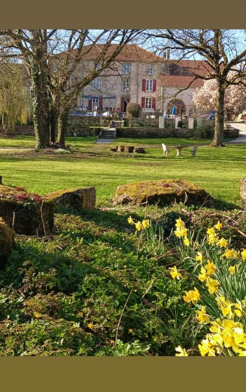 Le Domaine d'Élise Chambres et table d'hôtes - Vosges Bed and Breakfast in Vosges