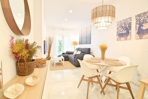 Living room, Photo of the whole room