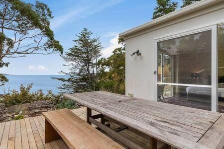 Hidden Bay Retreat-5 Bed- 15min to Hobart House in Tasmania