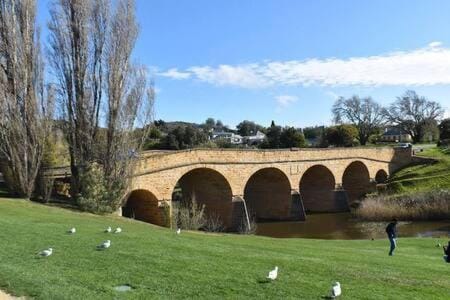 The Baker's Cottage in the Heart of Richmond Sleeps 6 House in Tasmania