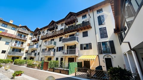 Property building, Inner courtyard view