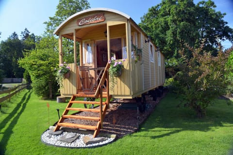 Property building, Spring, Garden view