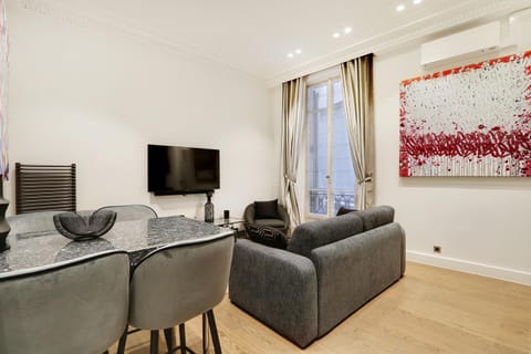 TV and multimedia, Living room, Dining area