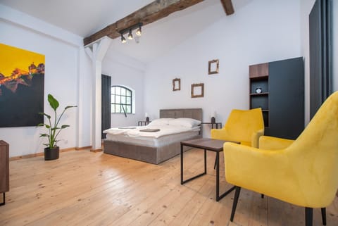 Living room, Photo of the whole room, Seating area