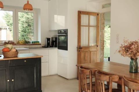 Property building, Meals, kitchen