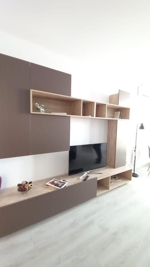 Communal lounge/ TV room, TV and multimedia