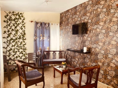 TV and multimedia, Dining area