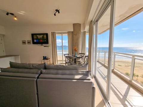 Living room, Beach, Sea view